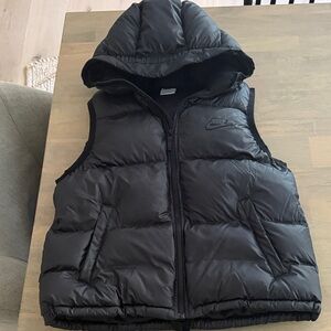 Nike Black Puffer Vest therma fitwith Hood